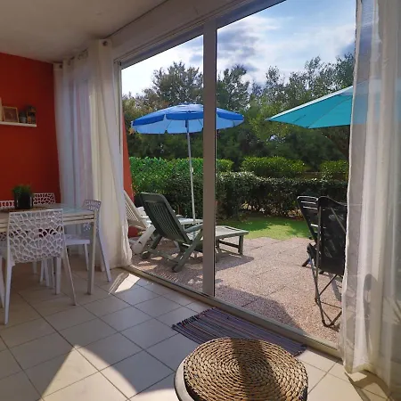 Apartment Spacieux T2 Avec Jardin, Loggia, Terrasse Et Box Prive A - Fr-1-472a-225 *