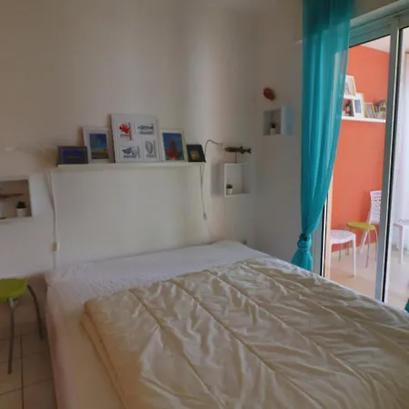 Spacieux T2 Avec Jardin, Loggia, Terrasse Et Box Privé à - Fr-1-472a-225 Appartamento Sète